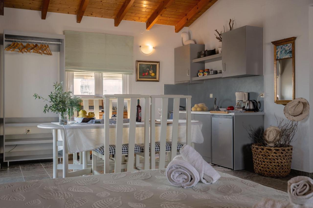 Apostolos Loft - Cozy Loft In The Center Of Preveza Eksteriør billede
