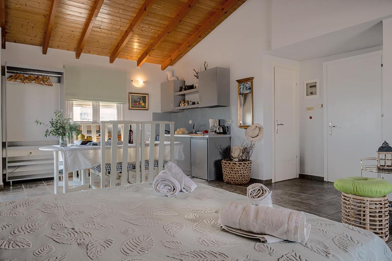 Apostolos Loft - Cozy Loft In The Center Of Preveza Eksteriør billede